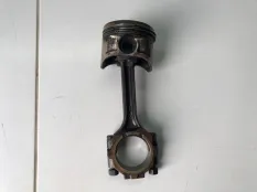 Поршень с шатуном Nissan Maxima A32 VQ20