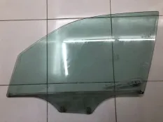 Стекло двери переднее левое SsangYong Rexton 2