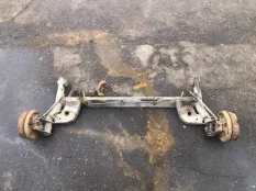 Балка подвески Renault Symbol 1 СЕДАН K7JA700 1.4