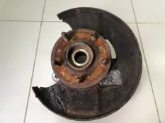 Кулак поворотный передний левый Opel Insignia 1