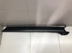 Накладка лобового стекла правая Land Rover
