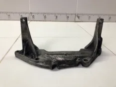 Кронштейн двигателя Audi 100 C4 4A2 AAR 1991