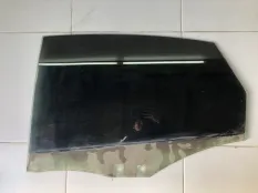 Стекло двери заднее левое Audi A6 C6 4F2 СЕДАН AUK