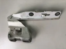 Петля капота левая Audi A4 B8