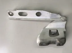 Петля капота правая Audi A4 B8