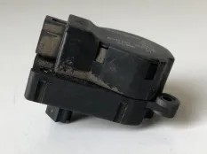 Моторчик заслонки отопителя Ford Focus 2