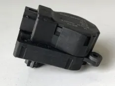 Моторчик заслонки отопителя Ford Focus 2