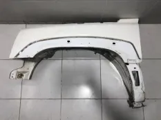 Крыло переднее левое Cadillac Escalade GMT800 6.0