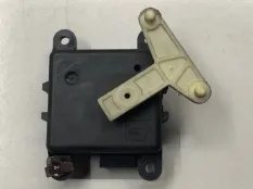 Моторчик заслонки отопителя Nissan Almera 2 N16