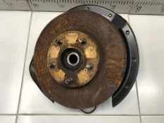 Кулак поворотный передний правый Honda Civic 8