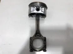 Поршень с шатуном Mitsubishi Lancer 9 4G18 1.6