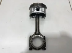 Поршень с шатуном Mitsubishi Lancer 9 4G18 1.6