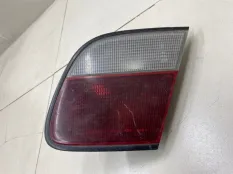 Фонарь внутренний задний правый Nissan Almera 1
