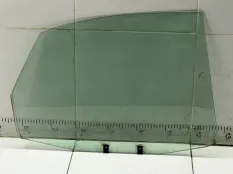 Стекло двери заднее правое Audi A4 B5 СЕДАН AEB