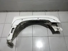 Крыло переднее правое Cadillac Escalade GMT800 6.0