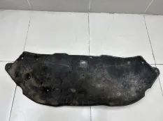 Шумоизоляция капота Renault Kaptur H4M 438 2017