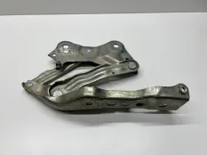 Петля капота правая Skoda Kodiaq 1