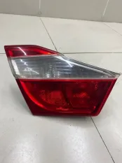 Фонарь внутренний задний левый Toyota Camry XV50