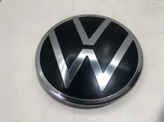 Эмблема на решетку радиатора Volkswagen Polo 6