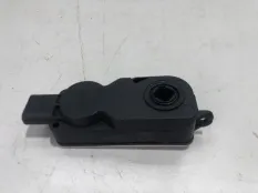 Моторчик заслонки решетки радиатора Geely Tugella