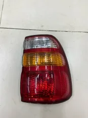 Фонарь наружный задний правый Toyota Land Cruiser