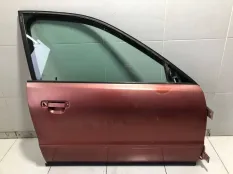 Дверь передняя правая Audi A4 B5 СЕДАН AEB 1996
