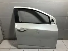 Дверь передняя правая Chevrolet Aveo T300