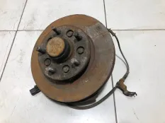 Кулак поворотный передний левый Hyundai Starex 1