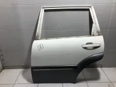 Дверь задняя левая SsangYong Rexton 1