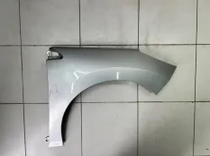 Крыло переднее правое Peugeot 308 1