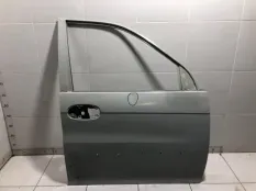 Дверь передняя правая Kia Carnival 1