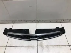 Решетка радиатора верхняя Chevrolet Cruze 1 J300