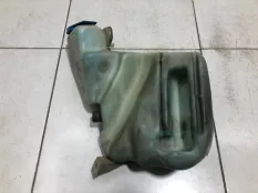 Бачок омывателя Audi A6 C5 4B2 AFB 2.5 ДИЗЕЛЬ 2000