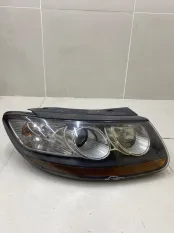 Фара правая Hyundai Santa Fe 1 SM