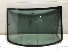 Стекло заднее Audi A6 C5 4B2 AFB 2.5 ДИЗЕЛЬ 2000