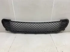 Решетка в бампер центральная Land Rover Freelander