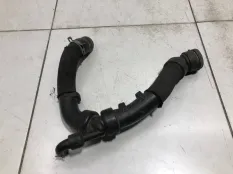 Патрубок системы охлаждения Audi A6 C5 4B2 AFB 2.5