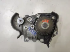 Насос водяной (помпа) Renault Logan 1