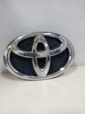 Эмблема на решетку радиатора Toyota Land Cruiser