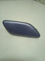 Крышка форсунки омывателя фары правая Mazda 3 BK