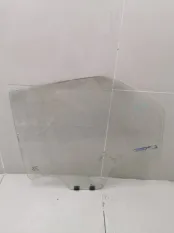 Стекло двери заднее левое Renault Logan 1