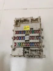 Блок предохранителей салонный Nissan Almera 2 N16