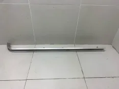 Направляющая двери сдвижной правая Ford Transit 8