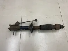 Амортизатор задний правый Mazda 323 BA Z5DE