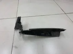 Дефлектор радиатора левый Renault Logan 2