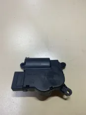 Моторчик заслонки отопителя Audi Q7 4LB 3.0 TDI