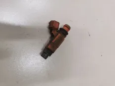 Форсунка топливная Mitsubishi Carisma DA1A 4G92