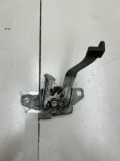 Замок капота Renault Kaptur