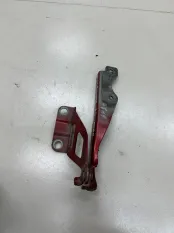 Петля капота левая Mazda 3 BM