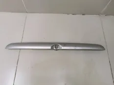 Накладка крышки багажника Mitsubishi Carisma DA1A